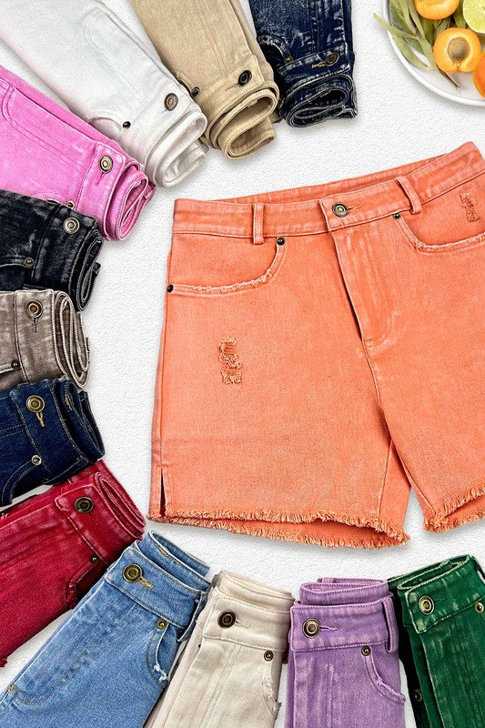 CASUAL WASHED STYLE DENIM SHORTS WITH POCKETSCasual washed-style denim shorts with pockets and slit detail on side. Easy to wear with any kinds of top.*Actual colors may vary slightly due to product finishes ov