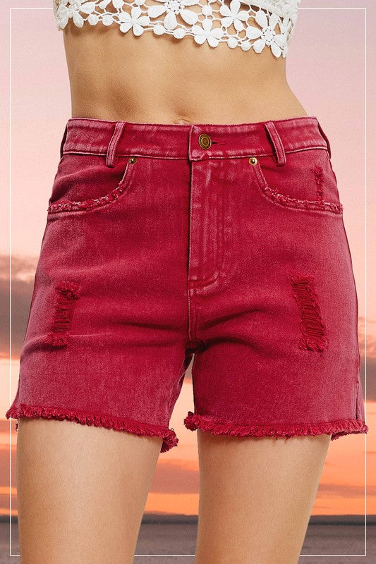 CASUAL WASHED STYLE DENIM SHORTS WITH POCKETSCasual washed-style denim shorts with pockets and slit detail on side. Easy to wear with any kinds of top.*Actual colors may vary slightly due to product finishes ov