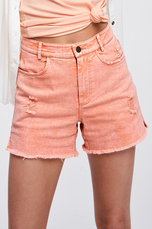 CASUAL WASHED STYLE DENIM SHORTS WITH POCKETSCasual washed-style denim shorts with pockets and slit detail on side. Easy to wear with any kinds of top.*Actual colors may vary slightly due to product finishes ov