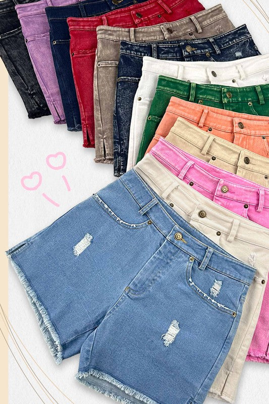 CASUAL WASHED STYLE DENIM SHORTS WITH POCKETSCasual washed-style denim shorts with pockets and slit detail on side. Easy to wear with any kinds of top.*Actual colors may vary slightly due to product finishes ov