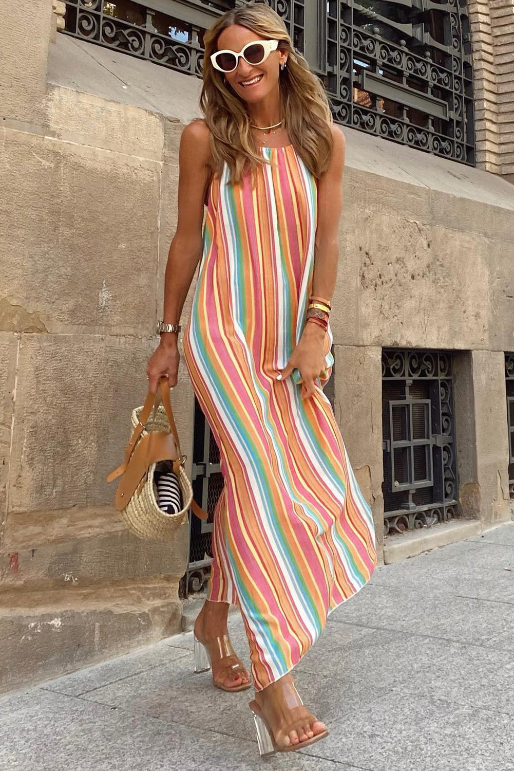 Bohemian Striped Colorblock Spaghetti Strap Sleeveless Maxi DressMaterial:100%Polyester



		•Bold and eye-catching vertical stripes add a trendy touch.
	
	
		•Sleeveless design keeps you cool on hot days.
	
	
		•Boho styl