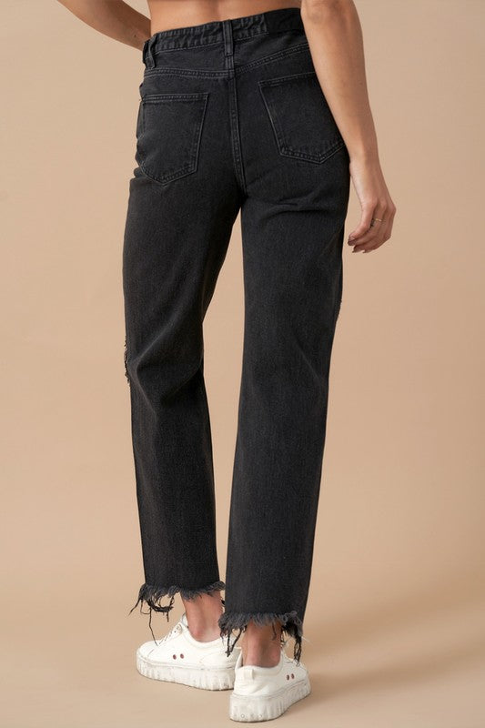 FLIPPED WAIST STRAIGHT JEANSFLIPPED WAIST STRAIGHT JEANSModel is wearing size 3/25, Height 5'8Waist - 28 1/2Hip - 38 1/4Front Rise - 10 1/4Leg Opening - 17Inseam - 27
Style: Casual 
Print / Pat