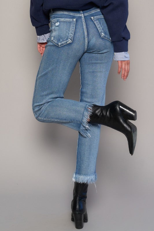 HIGH RISE CROPPED STRAIGHT JEANSHIGH RISE CROPPED STRAIGHT JEANS51% COTTON, 43% RAYON, 5% POLYESTER, 1% SPANDEX(SIZE 3)WAIST - 24 3/4"LOW HIP - 34 1/2"FRONT RISE - 10 3/4"LEG OPENING - 13 1/4"INSEA