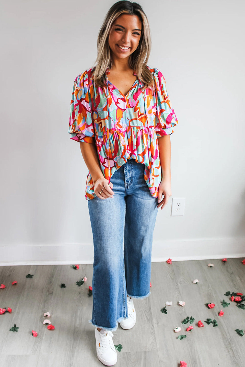 Rose Red Abstract Print V Neck Puff Sleeve BlouseMaterial:100%Viscose



		Make a statement with our blouse, crafted from a lightweight and eye-catching fabric that exudes personality and style.
	
	
		This blo