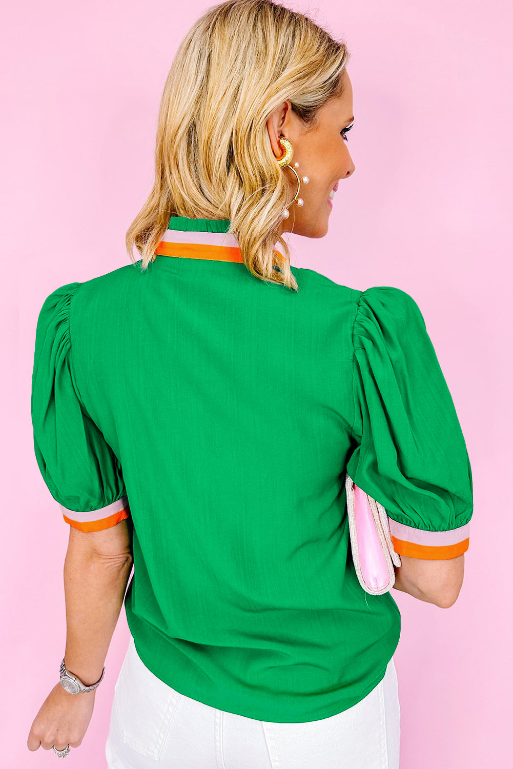 Carrot Colorful Stripe Trim V Neck Puff Sleeve BlouseMaterial:85%Viscose+15%Polyamide

• Embrace a blend of casual and floral style with the blouse, perfect for a laid-back yet chic look.
• Stand out with the vibrant