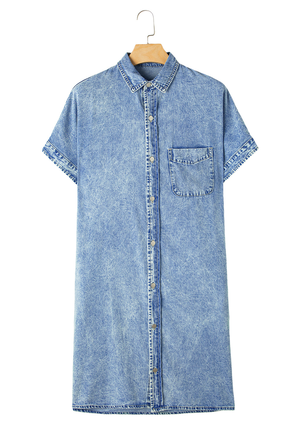 Light Blue Vintage Wash Loose Denim Shirt DressMaterial:100%Cotton



		The midi denim dress exudes a timeless and retro charm, perfect for those who appreciate a classic and effortless style.
	
	
		Made fro