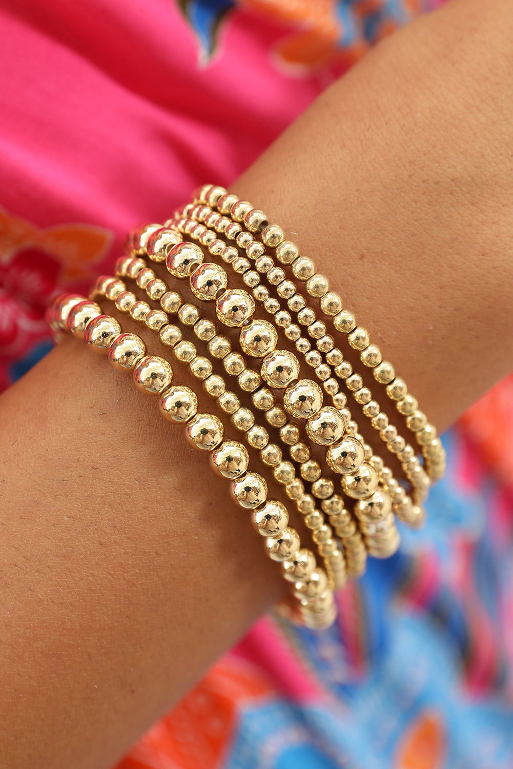 Gold 7pcs Set Minimalist Beaded Luxury Bracelet SetMaterial:100%Alloy

• Elevate your wrist game with this bracelet set, perfect for adding a touch of elegance to any outfit.
• This set includes seven unique bracel