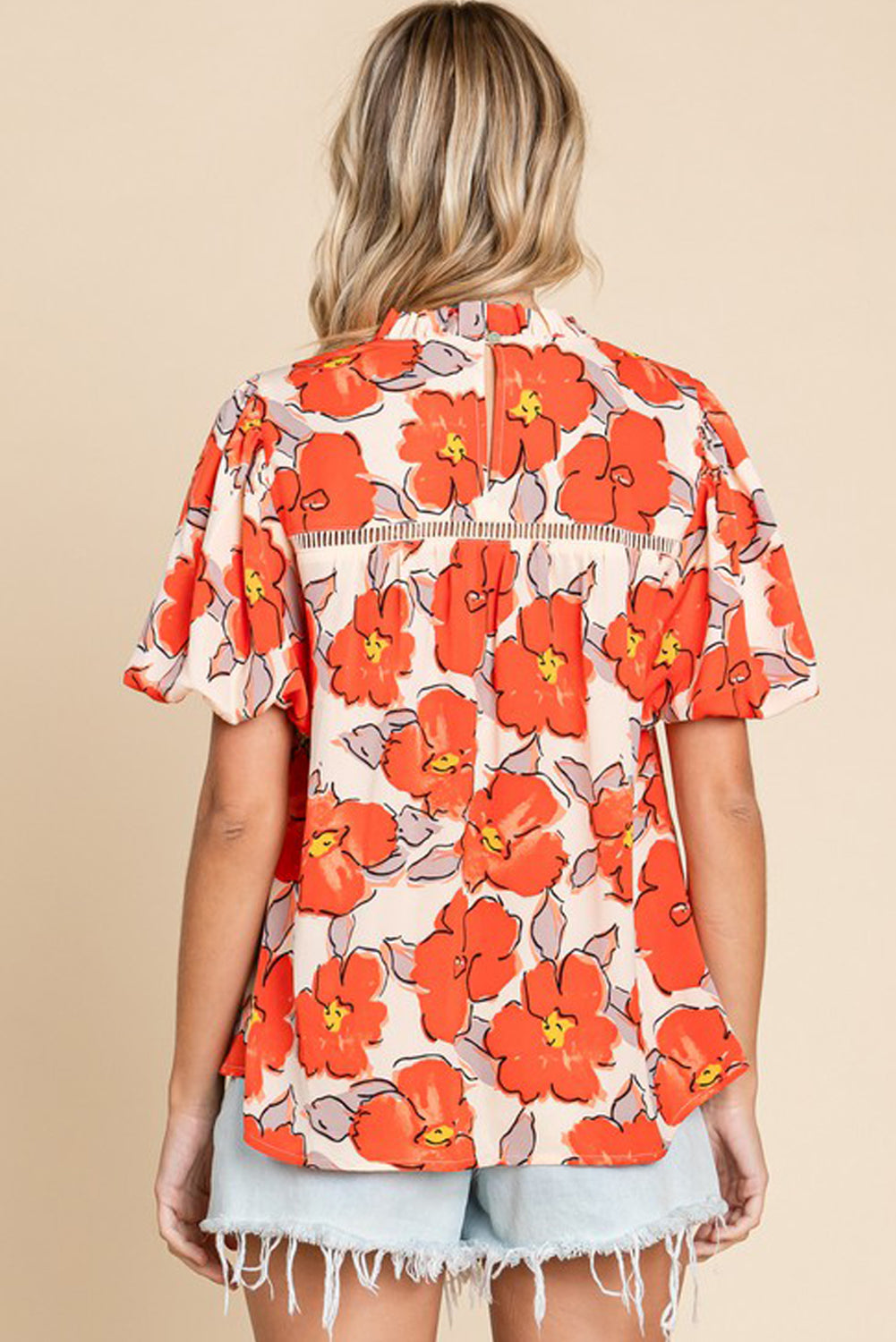 Orange Boho Floral Bubble Sleeve Frill Neck BlouseMaterial:100%Polyester



		The blouse features a beautiful floral print, adding a touch of nature and vibrancy to your outfit. 
	
	
		The bubble sleeves create