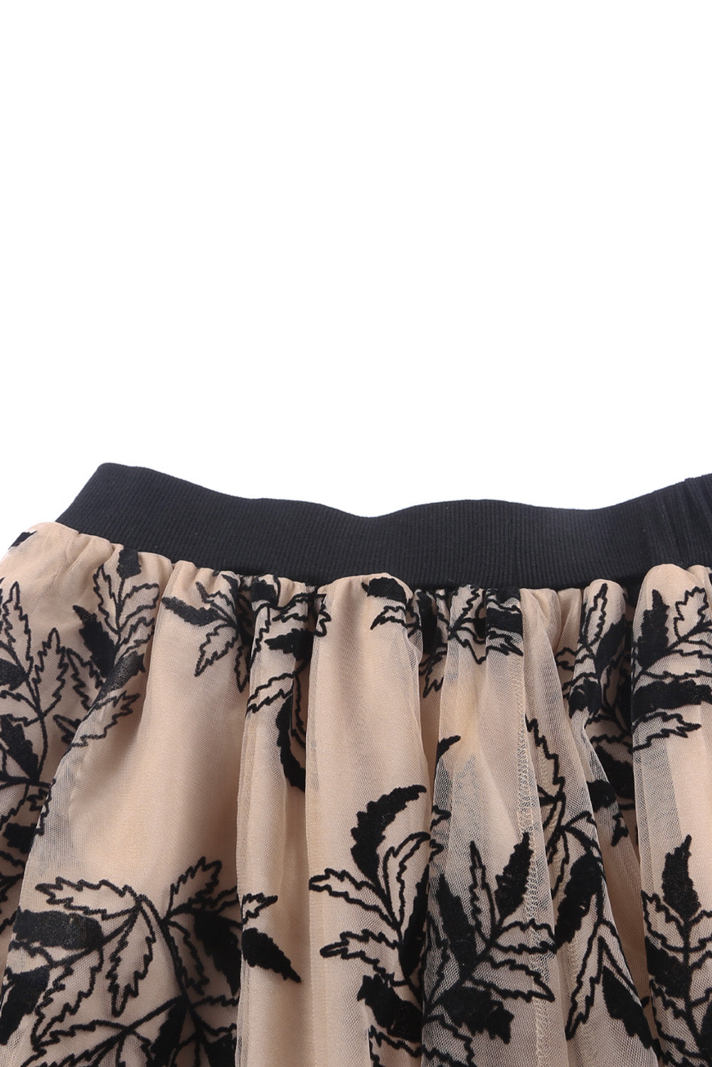 Apricot Floral Leaves Embroidered High Waist Maxi SkirtMaterial:100%Polyamide



		Floral and
leaves embroidered makes the skirt very elegant
	
	
		High waist maxi
skirt outlines women’s slender waistline
	
	
	