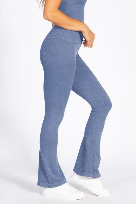 Women's Stone Washed Ribbed Yoga PantsFeel the ultimate comfort in these stonewashed yoga pants! High-waisted with a wide waistband that will ensure a smooth tummy. These pants are versatile for more tha