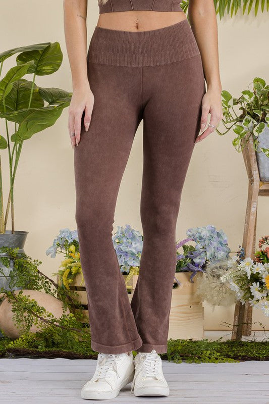 Women's Stone Washed Ribbed Yoga PantsFeel the ultimate comfort in these stonewashed yoga pants! High-waisted with a wide waistband that will ensure a smooth tummy. These pants are versatile for more tha