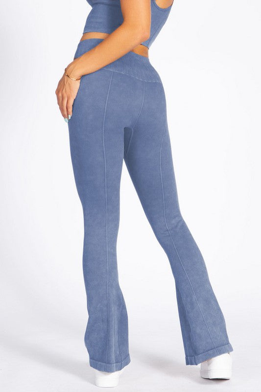 Women's Stone Washed Ribbed Yoga PantsFeel the ultimate comfort in these stonewashed yoga pants! High-waisted with a wide waistband that will ensure a smooth tummy. These pants are versatile for more tha