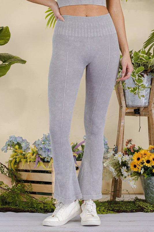 Women's Stone Washed Ribbed Yoga PantsFeel the ultimate comfort in these stonewashed yoga pants! High-waisted with a wide waistband that will ensure a smooth tummy. These pants are versatile for more tha