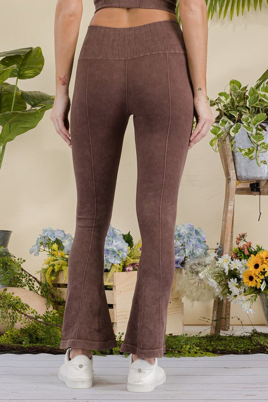 Women's Stone Washed Ribbed Yoga PantsFeel the ultimate comfort in these stonewashed yoga pants! High-waisted with a wide waistband that will ensure a smooth tummy. These pants are versatile for more tha