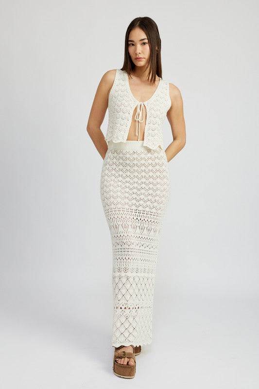 FITTED CROCHET MAXI SKIRT WITH SLITSIZE &amp; FIT :MODEL WEARS SIZE SMALLMODEL'S HEIGHT 5'9Made In: IMPORTEDFabric Contents: 55% COTTON, 45% ACRYLIC