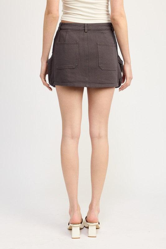 CARGO MINI SKIRTSIZE &amp; FIT :MODEL WEARS SIZE SMALLMODEL'S HEIGHT 5'9Made In: IMPORTEDFabric Contents: 100% COTTON