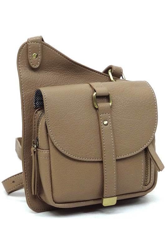 Fashion Flat Crossbody BagFashion Flat Crossbody Bag Faux vegan leather Zip top closure Antique Gold-tone hardware Adjustable shoulder strap Convertible bag (Crossbody &amp; Fanny pack) L 5.5