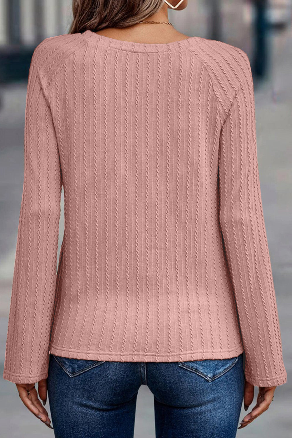 Pink Ribbed Round Neck Knit Long Sleeve TopMaterial:95%POLYESTER+5%ELASTANE



		The round neck design of the top offers a classic and timeless look, making it suitable for both casual and dressier occasion