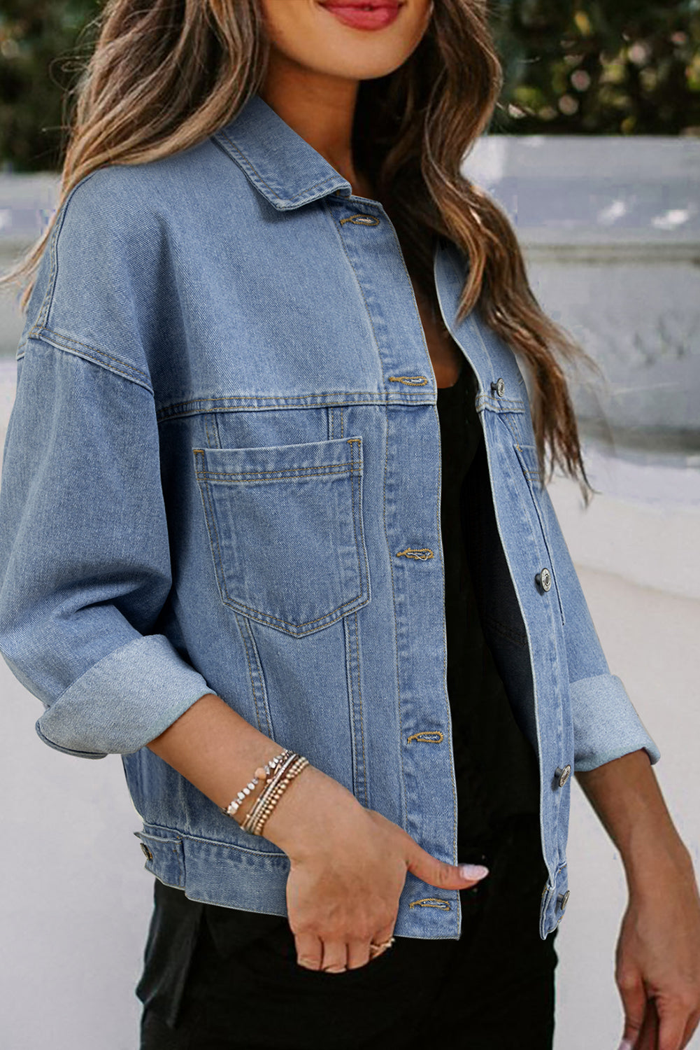 Dark Blue Washed Oversized Pocketed Denim JacketMaterial:75%Cotton+25%Polyester

• Classic dark blue denim jacket with a washed finish for a trendy, worn-in look that's perfect for casual outings or layering over