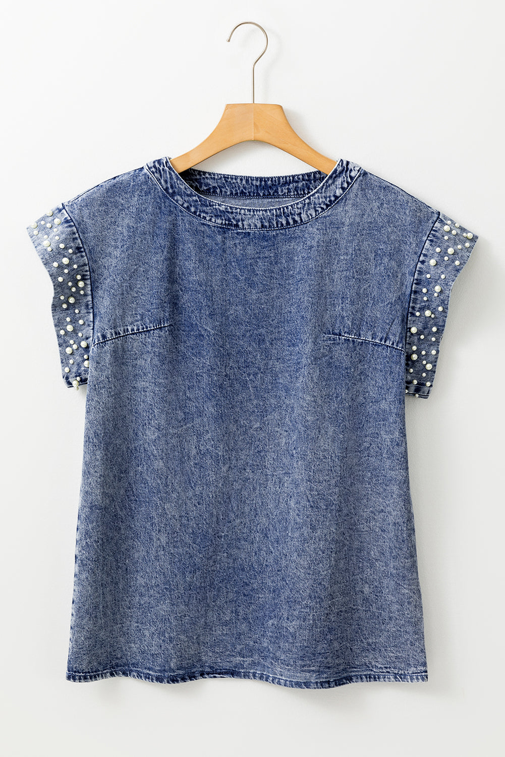 Dusk Blue Acid Wash Pearl Embellishment O Neck Denim TopMaterial:100%Cotton



		The top features a trendy acid wash design with pearl embellishments, adding a touch of sophistication to your outfit.
	
	
		This denim