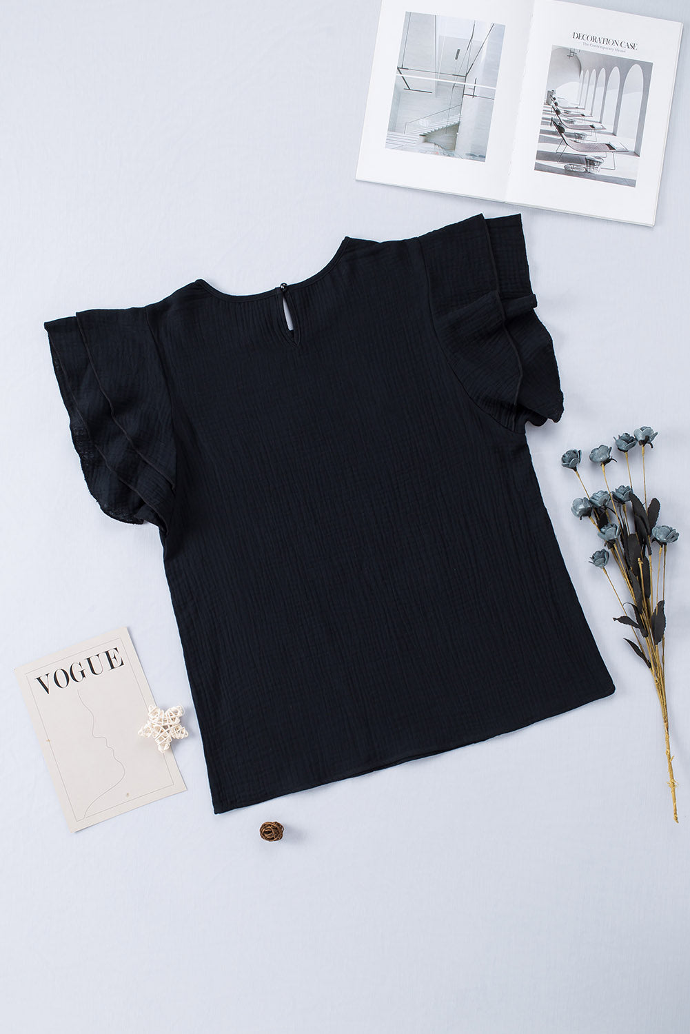 Black Textured Tiered Ruffle Casual Short Sleeve TopMaterial:100%Cotton



		•The tiered ruffle sleeves add a feminine touch to the blouse and make it stand out.
	
	
		•The blouse can be styled in many different 