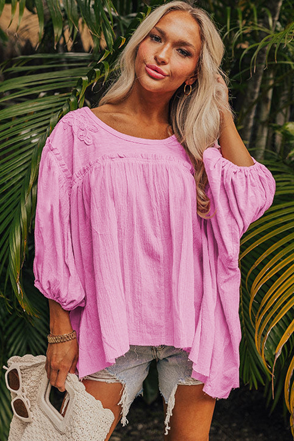 Pink Bracelet Sleeve Frill Detail Babydoll BlouseMaterial:100%Cotton

• Delicate pink lace accents add a touch of elegance to this babydoll blouse, perfect for a charming look.
• The bracelet sleeves provide a st