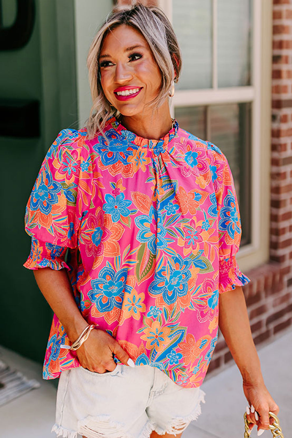 Rose Frill Neck Puff Sleeve Boho Floral BlouseMaterial:97%Polyester+3%Elastane



		The blouse features a charming bohemian floral print, adding a touch of femininity and boho flair to your outfit.
	
	
		Wi