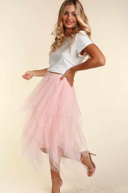 ASYMMETRIC TIERED TULLE MIDI SKIRT WITH LININGELASTIC WAIST ASYMMETRIC TIERED SOLID MESH TULLE MIDI SKIRT WITH LINING
Style: Flirty
Print / Pattern: Crochet
Silhouette: A-Line
Fit: Regular
Embellishment: Tiered
