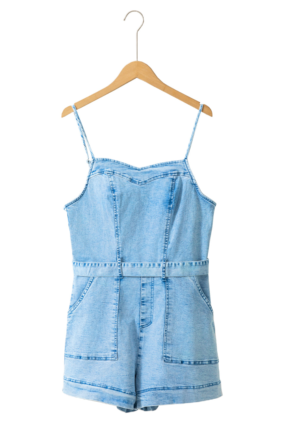 Beau Blue Spaghetti Straps Belted Denim RomperMaterial:71%Cotton+27.5%Polyester+1.5%Elastane

• Effortlessly chic, the romper is a versatile piece suitable for any occasion, from casual outings to a night on th