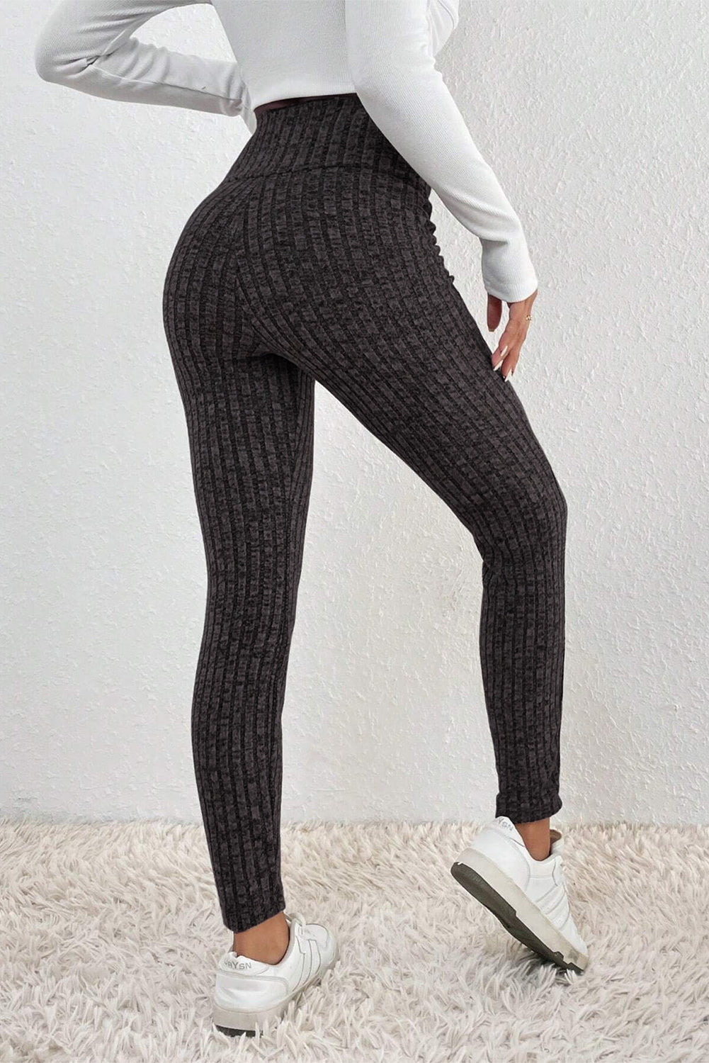 Gray Wide Waistband Ribbed Textured Knit LeggingsMaterial:95%Polyester+5%Elastane



		This high waist leggings designed in a skinny flattering fit
	
	
		It’s easy to pull on and elastic comfy to wear
	
	
	