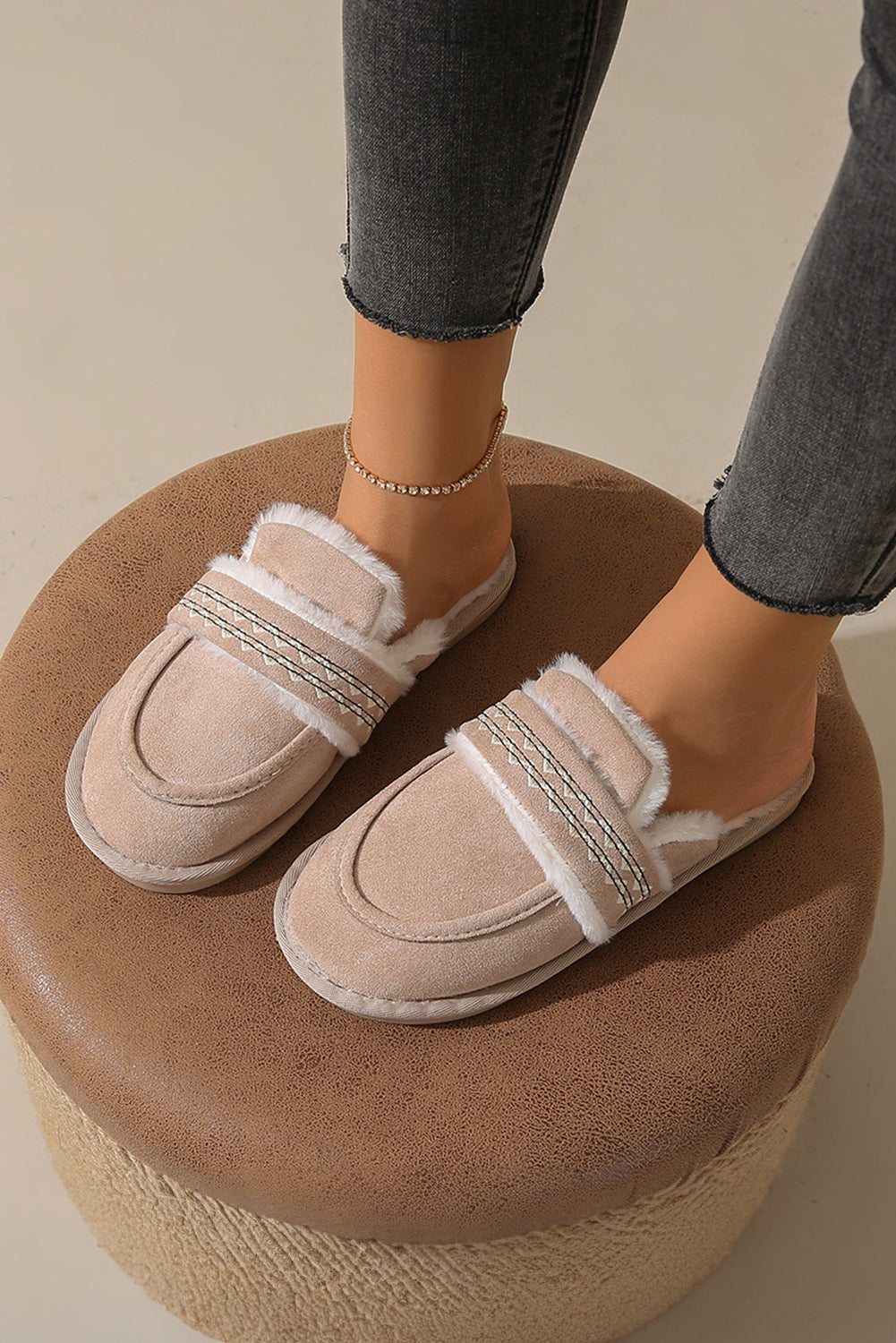 Chestnut Suede Wavy Striped Plush Lined Home SlippersThe plush lining ensures ultimate comfort and warmth during chilly evenings.
	
	
		Slip-on style for convenience and ease of wear, perfect for lounging around the