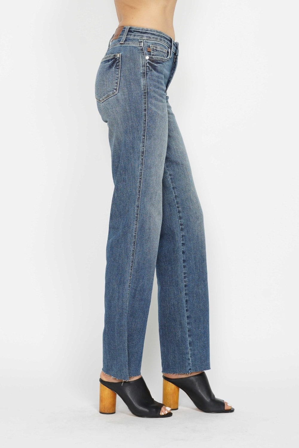 Judy Blue Full Size Tummy Control Straight JeansThe Tummy Control Straight Jeans are a must-have for anyone looking to slim and shape their midsection. Featuring innovative tummy control technology, these jeans pr