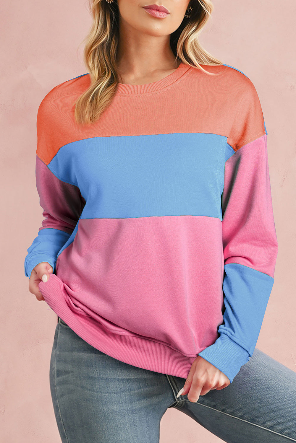 Bright Pink Colorblock Patchwork Drop Shoulder SweatshirtMaterial:70%Polyester+30%Cotton

• Embrace a blend of casual charm and trendy style with our sweatshirt, perfect for a relaxed yet fashionable look. 
• Crafted wit