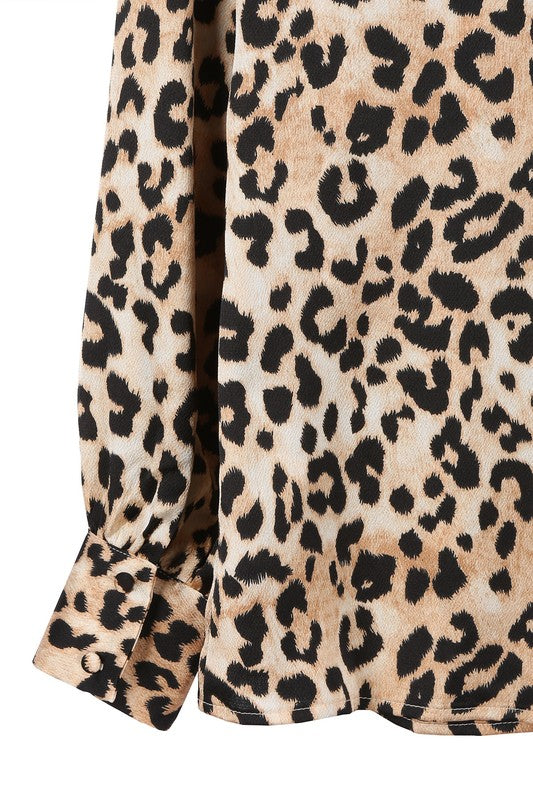 Satin leopard blouse- Satin leopard blouse- Pattern type : leopard pattern- Neck line : shirt collar- Sleeve type : regular sleeves- Sleeve length : long sleeves- Stretch : no stretch- 