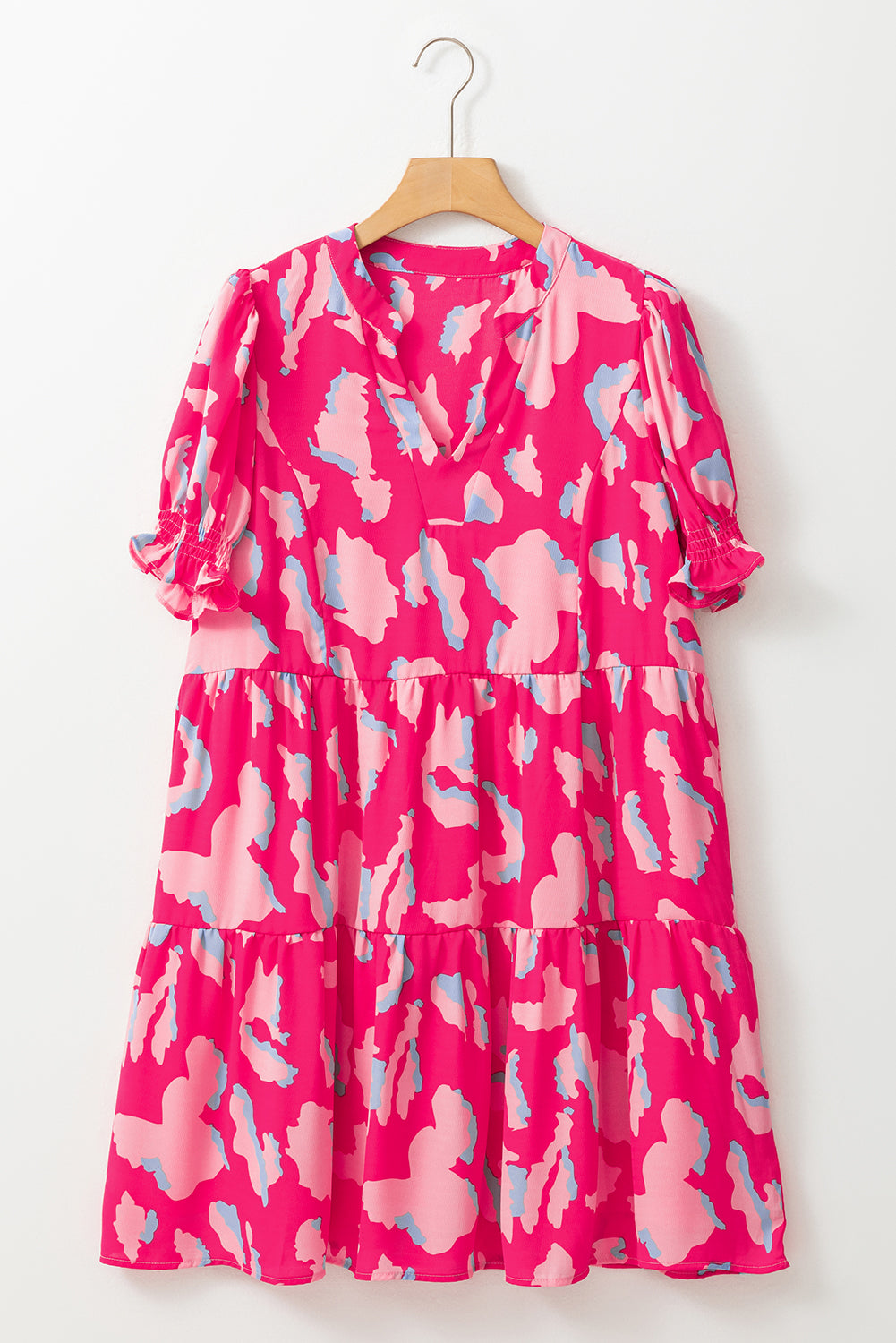 Pink Abstract Print V Neck Smocked Sleeve Mini DressMaterial:100%Polyester


	


		Stand out in style with our mini dress, featuring a unique print and flattering silhouette that exudes charm and sophistication.
