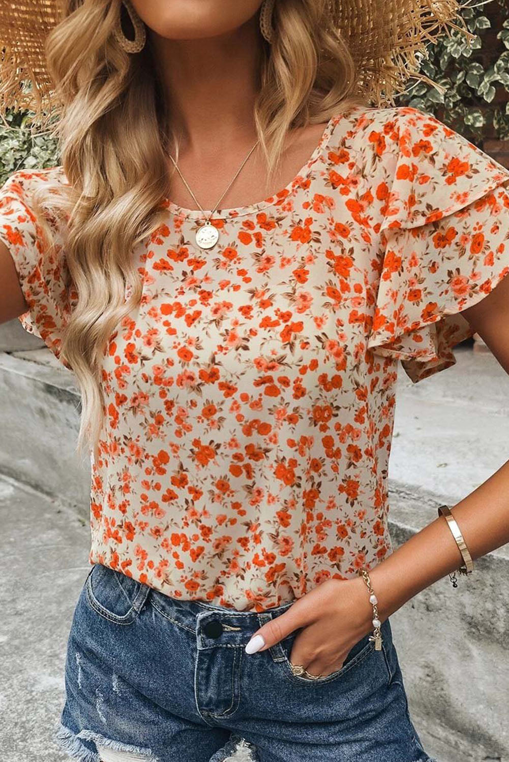 Orange Floral Tiered Flutter Sleeve BlouseMaterial:100%Polyester



		Featuring flowy flutter sleeves that add a touch of femininity to any outfit.
	
	
		Elevate your wardrobe with this stunning tiered 