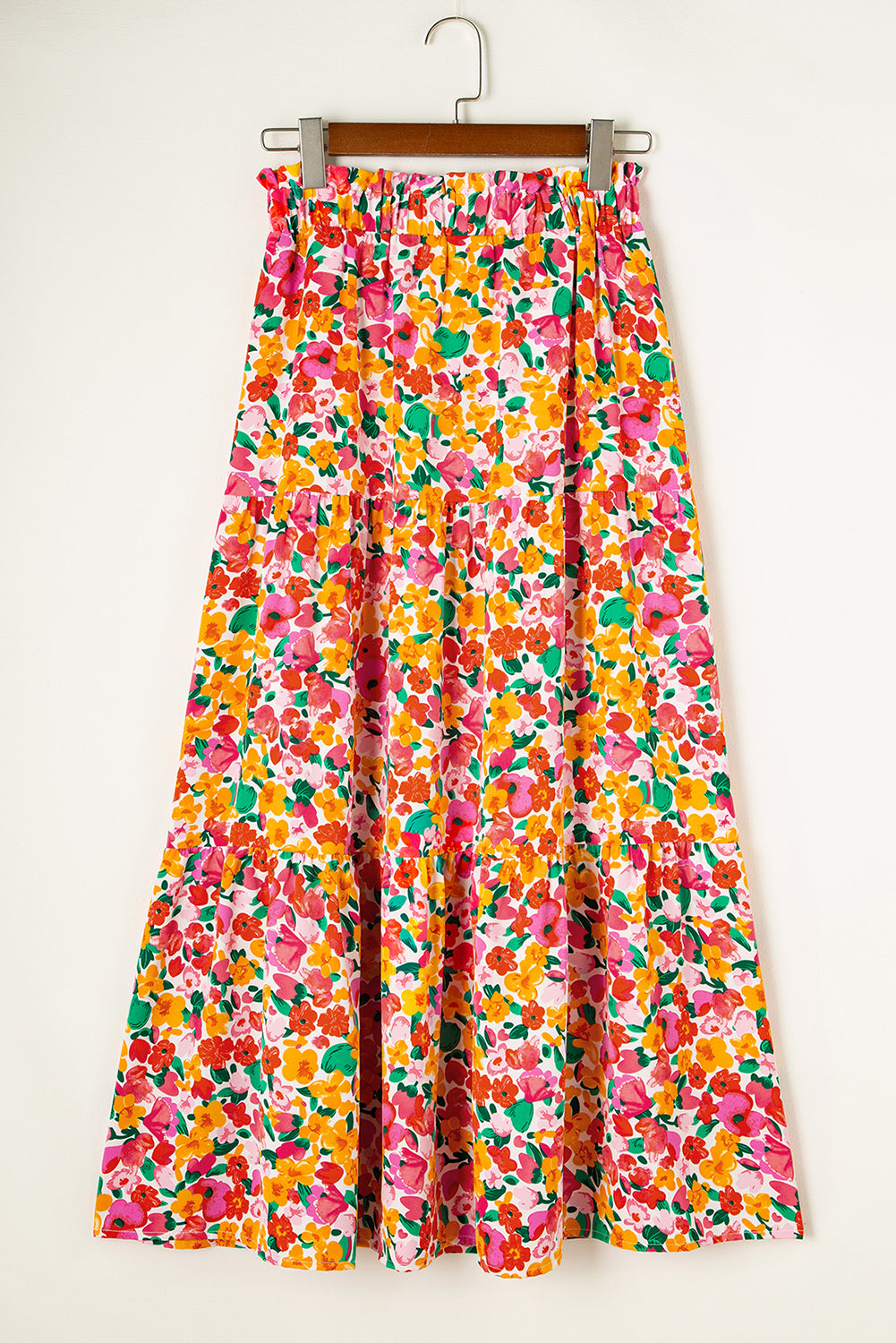 Yellow Boho Floral Print Tiered Maxi SkirtMaterial:100%Polyester

• Embrace the sunshine with this skirt, featuring a vibrant yellow hue that exudes positivity and joy, perfect for vacation adventures. 
• 