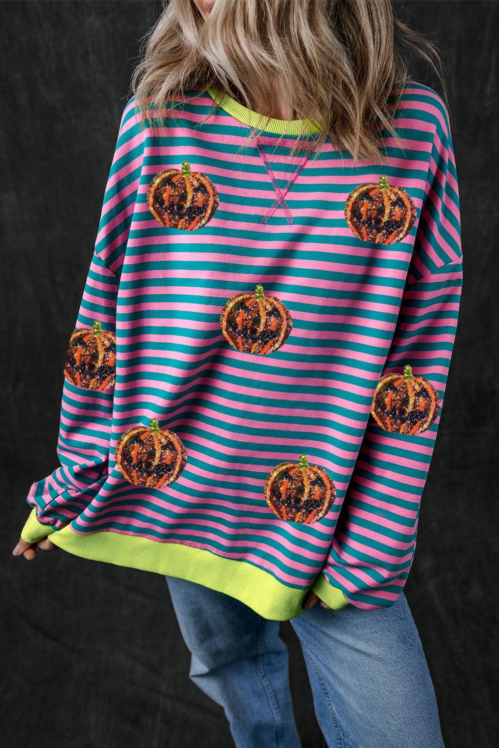 Green Stripe Funny Halloween Pumpkin Pattern Oversize SweatshirtMaterial:95%Cotton+5%Elastane

• Stand out this Halloween with the Green Stripe Funny Pumpkin  Oversize Sweatshirt, perfect for adding a touch of humor to your spoo