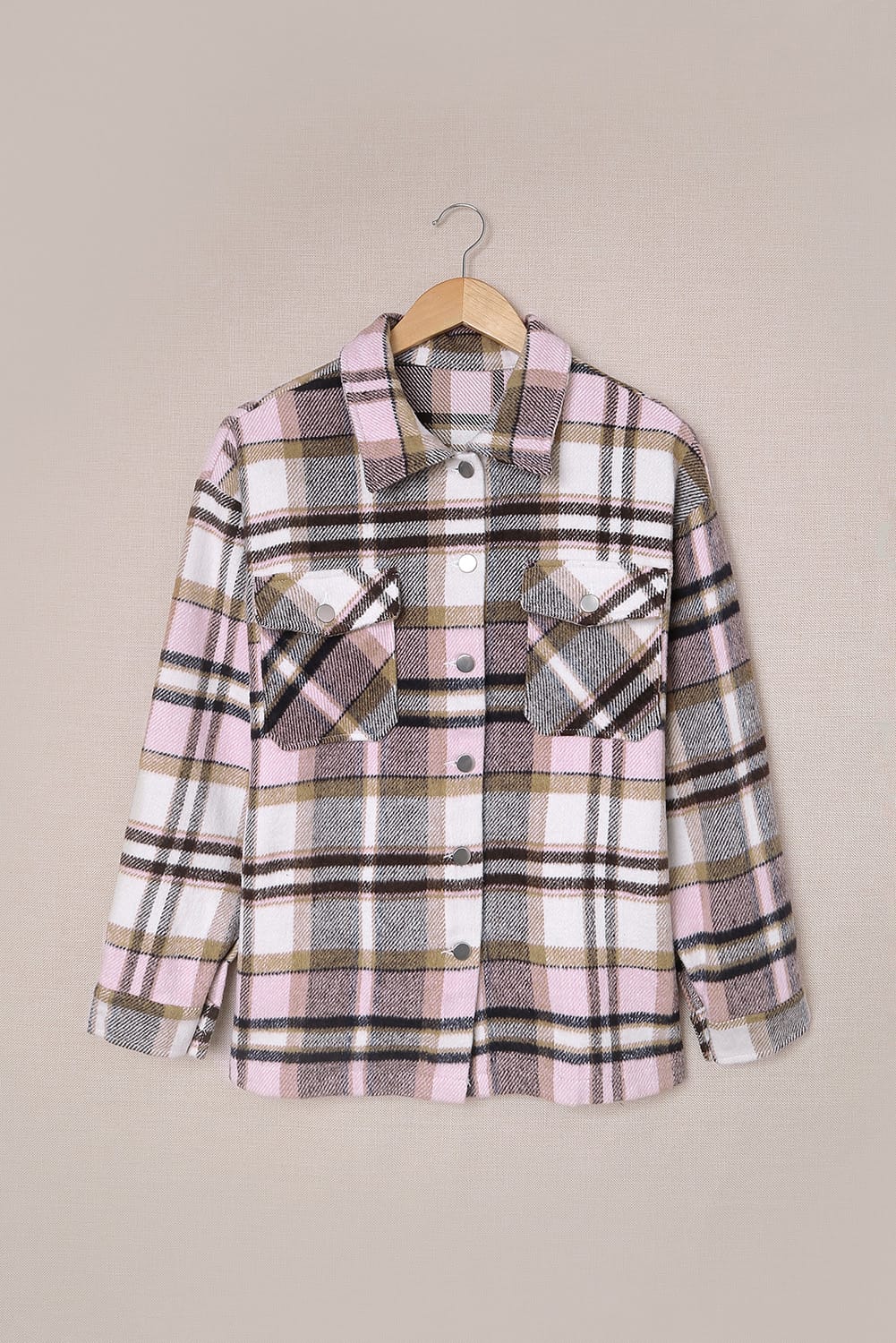 Khaki Plaid Print Casual Button Up Pocket ShacketMaterial:100%Polyester



		Sweet yet rugged plaid details adorn this cozy shirt
	
	
		Designed with a button front, long sleeves, large front pockets &amp; an 