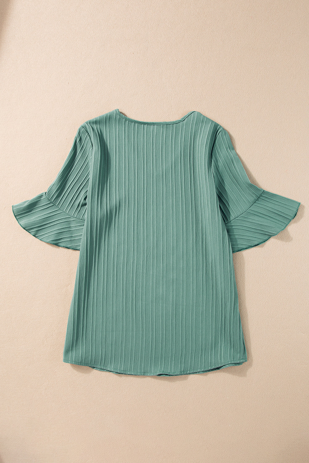 Beau Blue Ruffled Short Sleeve V Neck Textured BlouseMaterial:97%Polyester+3%Elastane



		Elevate your style with this stylish and popular women's top featuring textured fabric. 
	
	
		The V-neck, ruffled sleeves