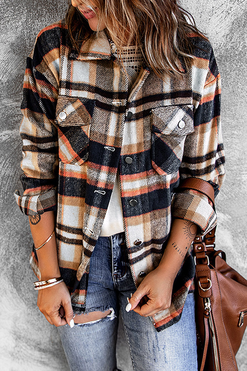 Khaki Plaid Print Casual Button Up Pocket ShacketMaterial:100%Polyester



		Sweet yet rugged plaid details adorn this cozy shirt
	
	
		Designed with a button front, long sleeves, large front pockets &amp; an 