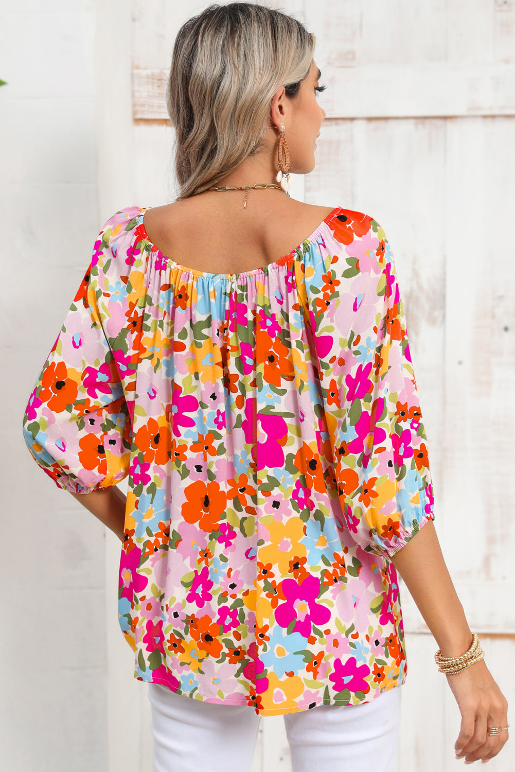 Red 60s Floral Print Puff Sleeve Pleated Elastic Neckline BlouseMaterial:100%Viscose



		This loose blouse allows for ease of movement and makes it a versatile piece
	
	
		The floral print is perfect for adding a pop of pri