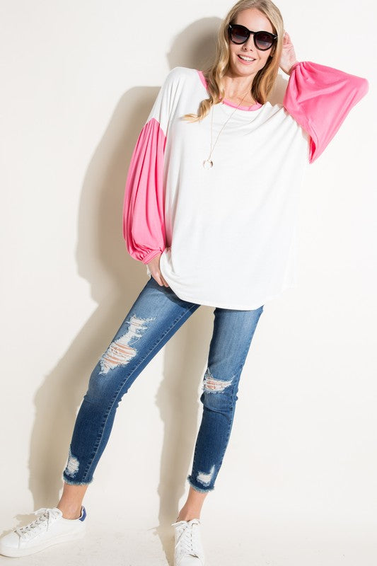 COLOR BLOCK VOLUME PUFF SLEEVE TOPSOLID JERSEY COLOR BLOCK VOLUMED PUFF LONG SLEEVE ROUND NECK TOP95% RAYON, 5% SPANDEX MADE IN USAS/M/L 2-2-2
Style: Casual
Print / Pattern: SOLID
Fit: Loose
Neck Lin