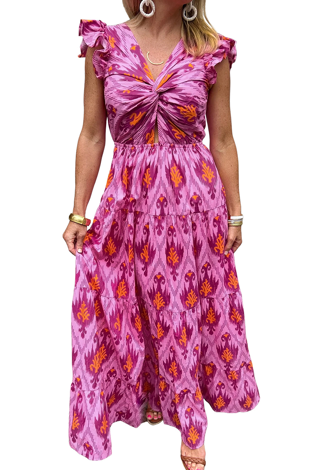 Bonbon Boho Abstract Print Ruffle Tiered Maxi DressMaterial:81%Viscose+19%Polyamide



		The dress embodies a bohemian style, characterized by its free-spirited and relaxed aesthetic. 
	
	
		The maxi length of t