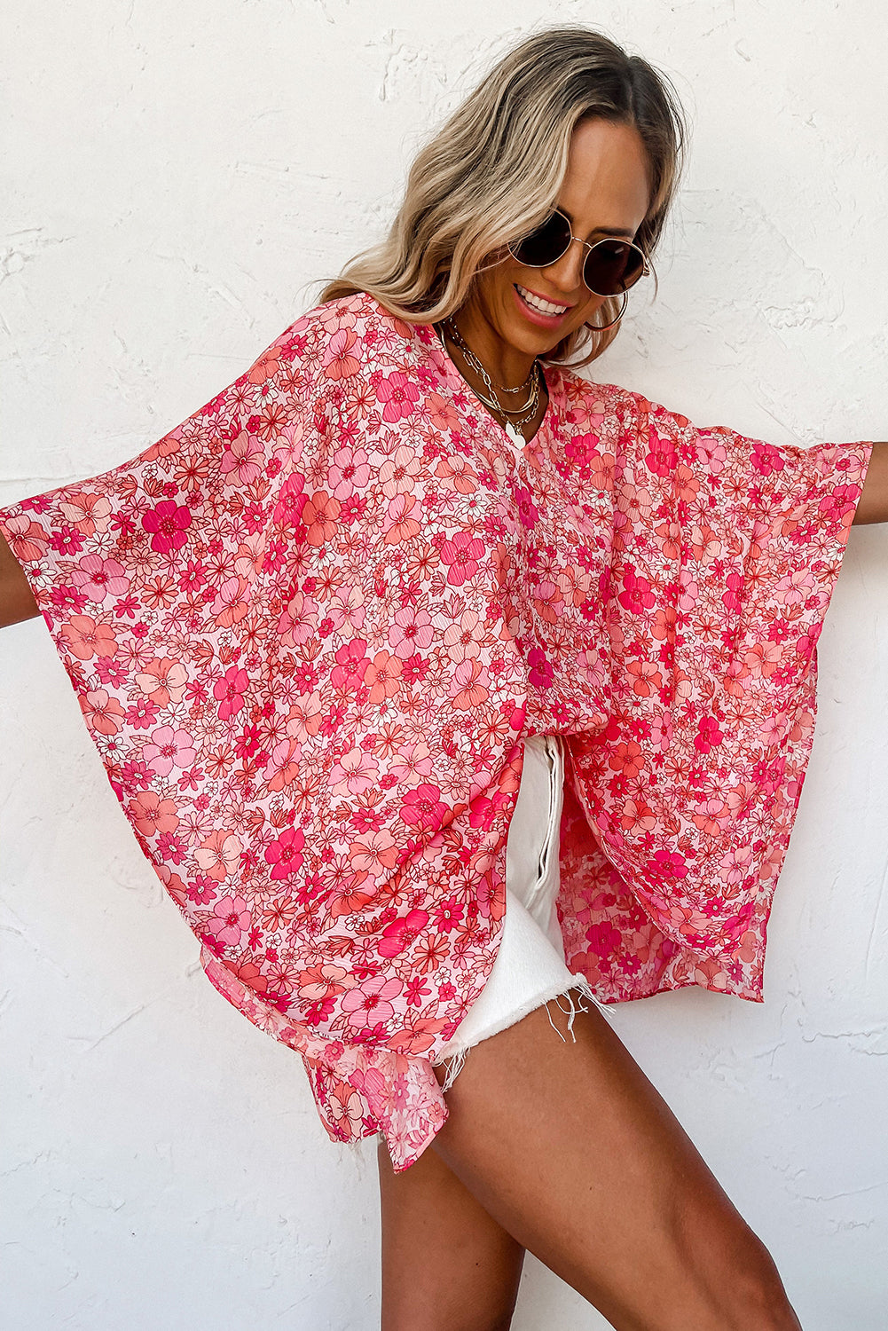 Pink Boho Floral Print V Neck Oversized BlouseMaterial:100%Polyester



		This oversized blouse is not only cool and comfortable but also suitable for any figure, making it a versatile choice for various body 