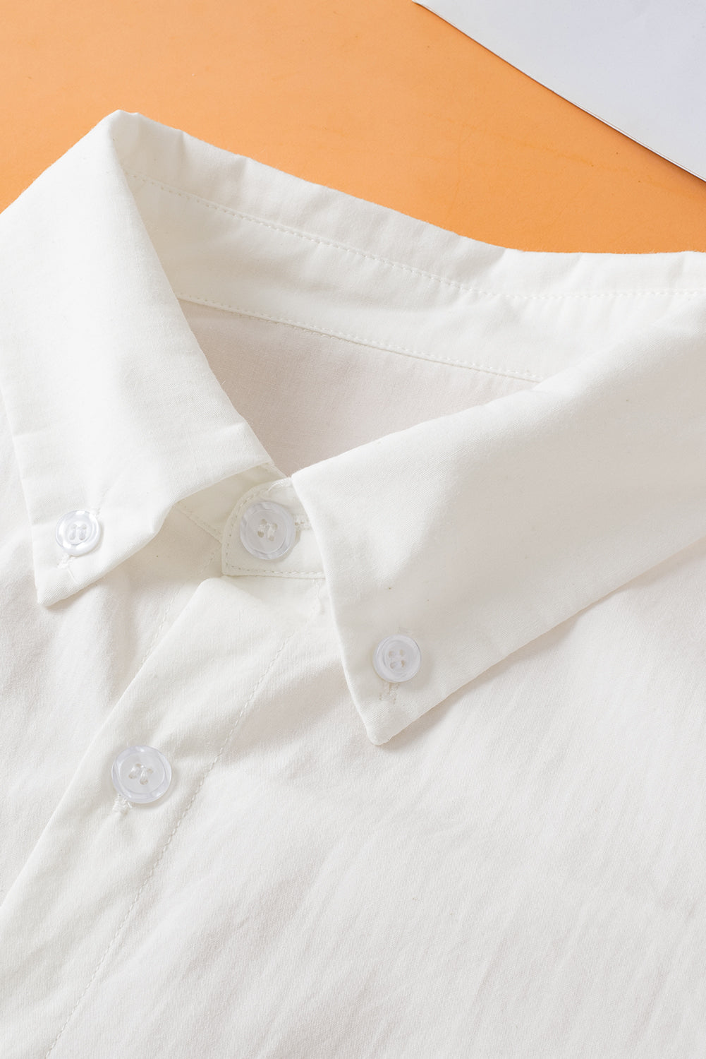 White Solid Color Button Up Puff Sleeve ShirtMaterial:100%Cotton



		Elevate your wardrobe with our shirt, crafted from a crisp and versatile fabric that offers a timeless appeal.
	
	
		This shirt feature