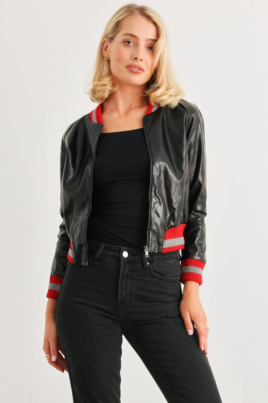 Comme PU Leather Baseball Collar Long Sleeve JacketThis PU leather baseball collar long sleeve jacket is a must-have for any stylish wardrobe. The sleek design and classic details make it perfect for both casual and 