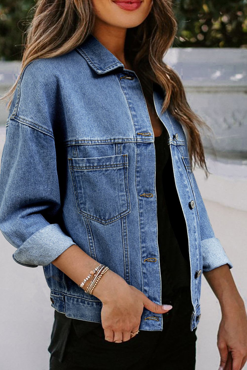 Dark Blue Washed Oversized Pocketed Denim JacketMaterial:75%Cotton+25%Polyester

• Classic dark blue denim jacket with a washed finish for a trendy, worn-in look that's perfect for casual outings or layering over