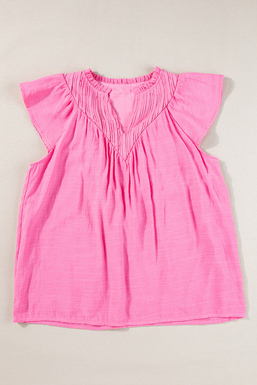 Bright Pink Frill V Neck Splicing Pleated BlouseMaterial:65%Viscose+35%Polyester



		Elevate your wardrobe with our blouse, a versatile and stylish piece that exudes sophistication and charm.
	
	
		This blou