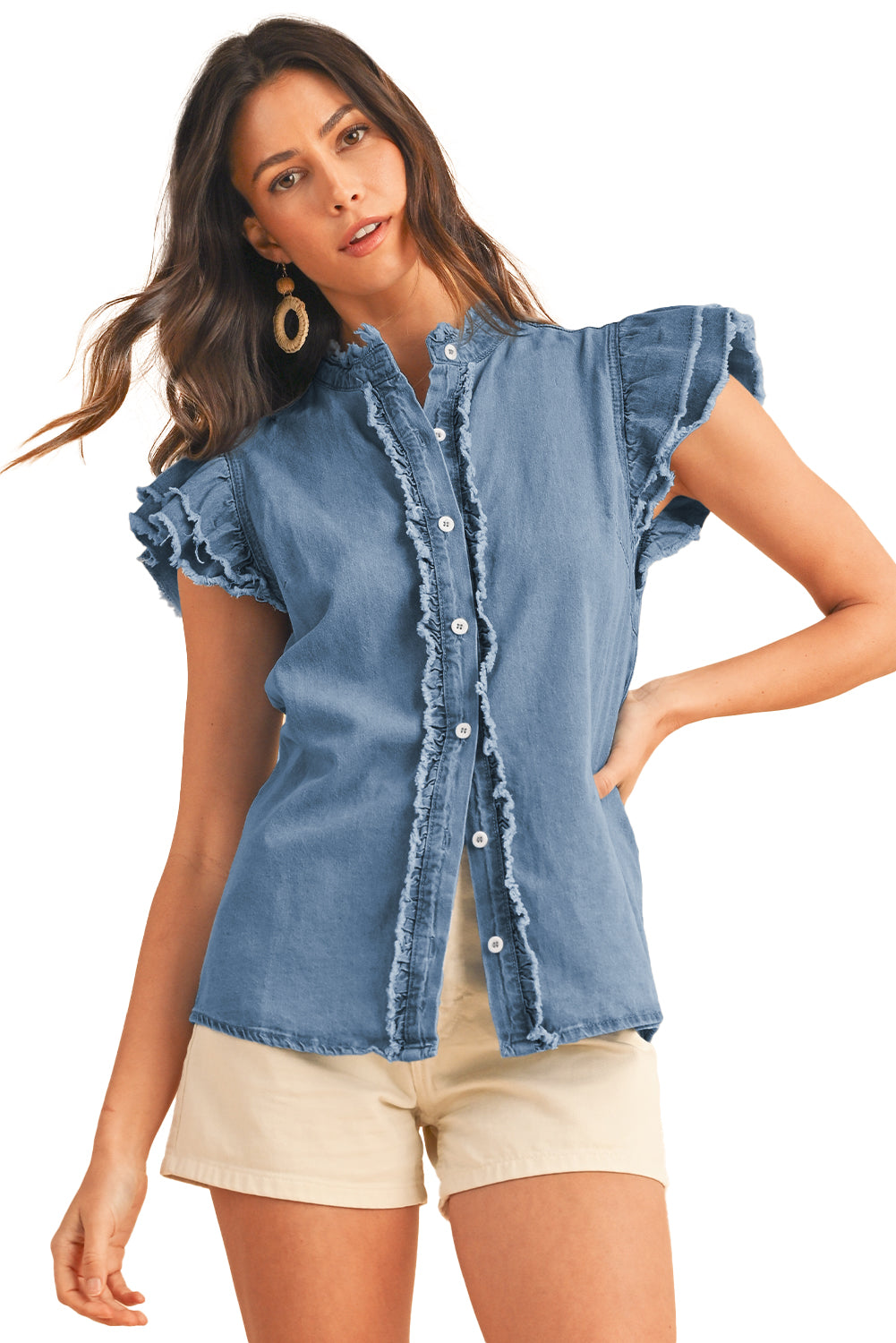 Beau Blue Button Front Ruffled Flutter Frayed Denim TopMaterial:100%Cotton



		The ruffled flutter sleeves create a playful and flirty look, adding movement and charm to the overall design.
	
	
		The frayed detaili